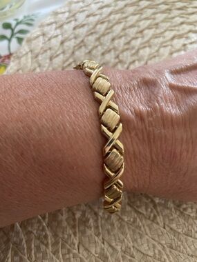 14K Yellow  Gold XO Link Mesh Bracelet -